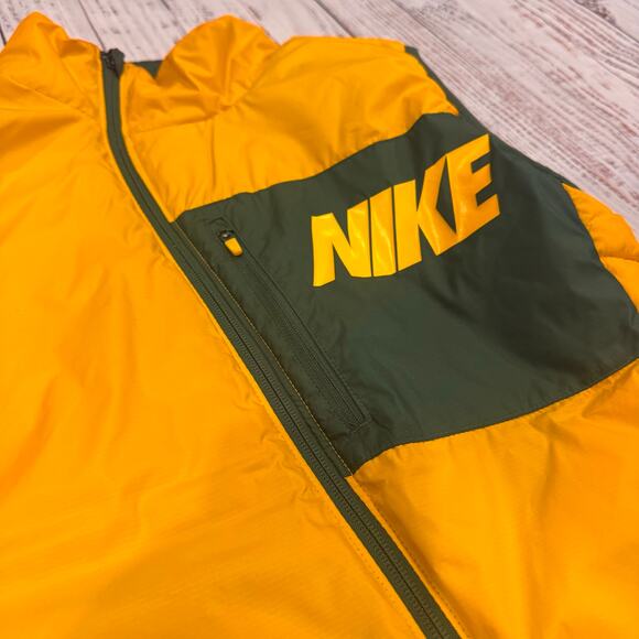 Nike NFL Team Green Bay Packers Reversible Puffer Vest Men’s Small Green/Gold - Picture 2 of 9